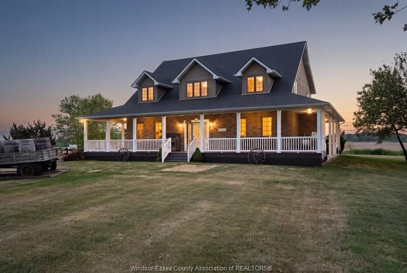 Property Photo: 658 Talbot Street East ON N0P 2P0