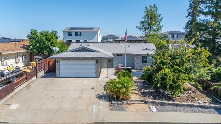 Property Photo:  1039 Roosevelt Avenue  CA 95694 