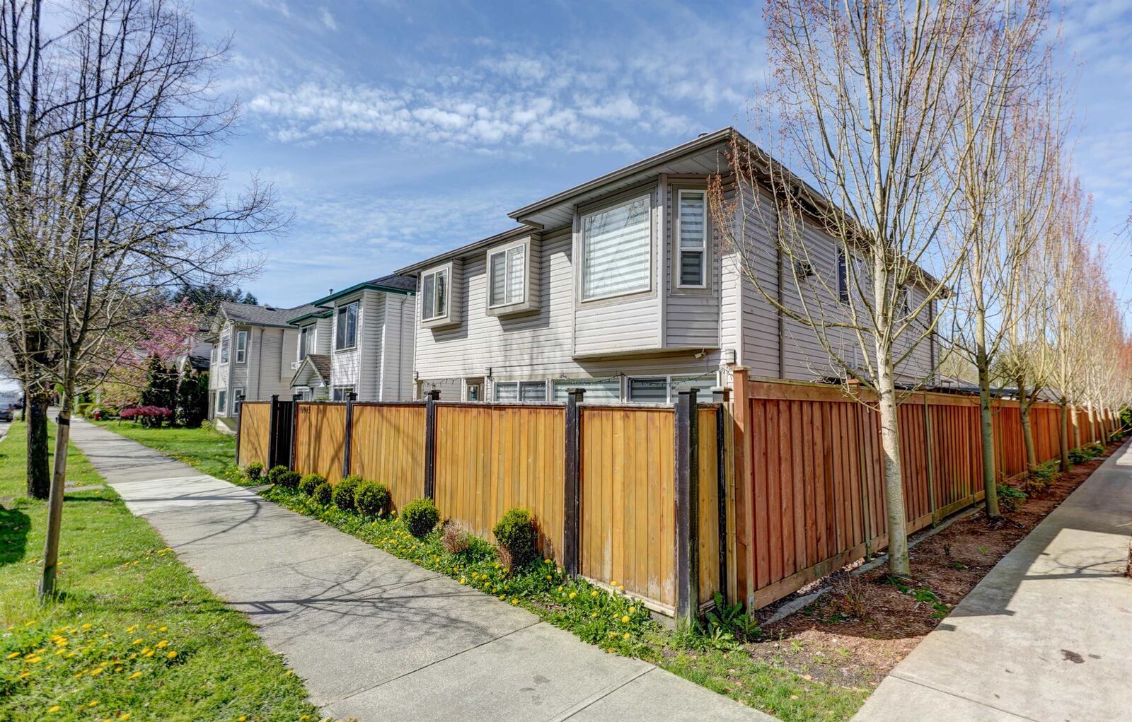 Property Photo:  11913 240 Street  BC V4R 1M7 