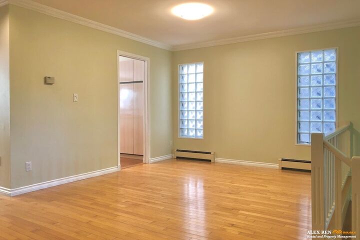 Property Photo: 4396 W 11th Avenue BC V6R 2M1