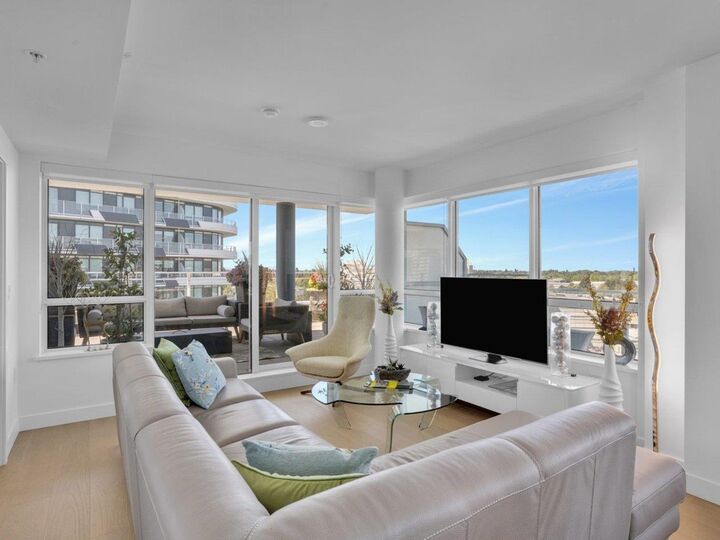 Property Photo: 5766 Gilbert Road 1102 BC V6X 1B7