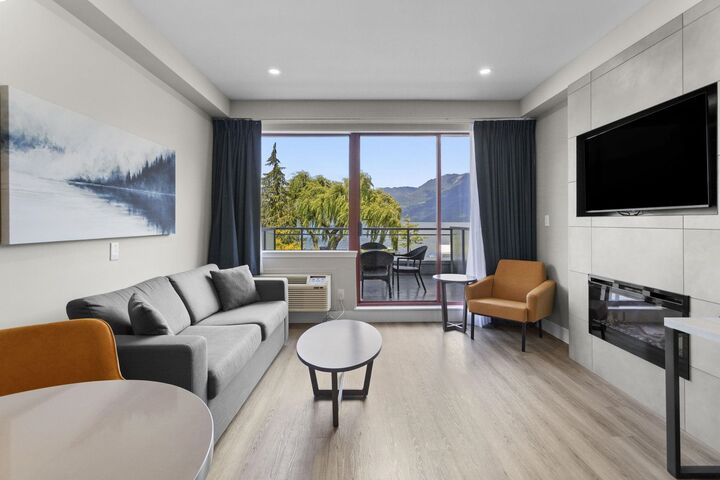 Property Photo: 160 Esplanade Avenue 206C BC V0M 1K0