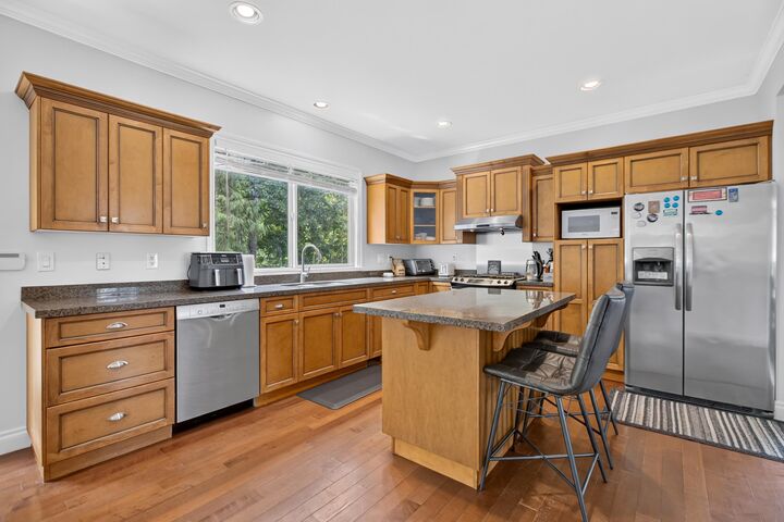 Property Photo: 4330 Blauson Boulevard BC V3G 3C5