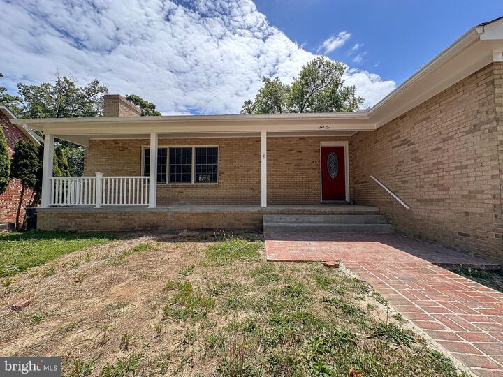 Property Photo: 110 Russellcroft Road VA 22601