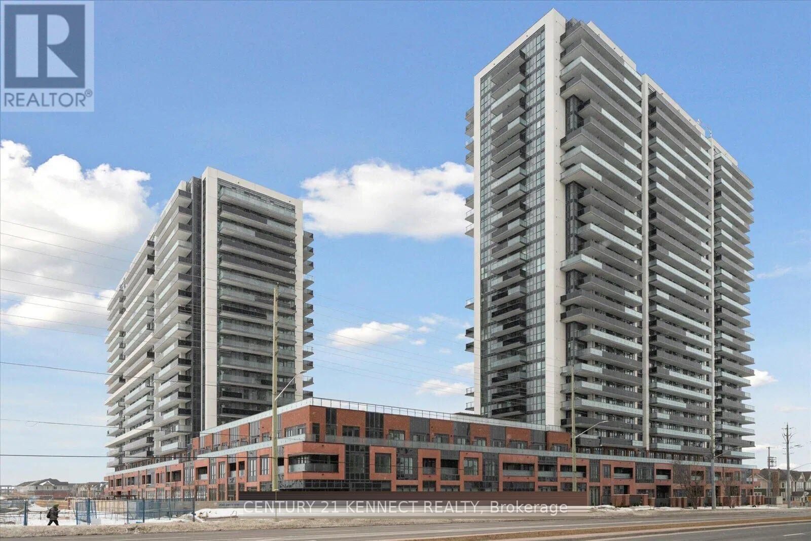 Property Photo:  2545 Simcoe Street North 339  ON L1L 0W3 