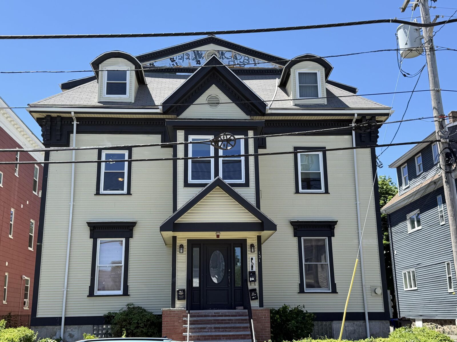 Property Photo:  131 Laurel Street Apt C  MA 02148 
