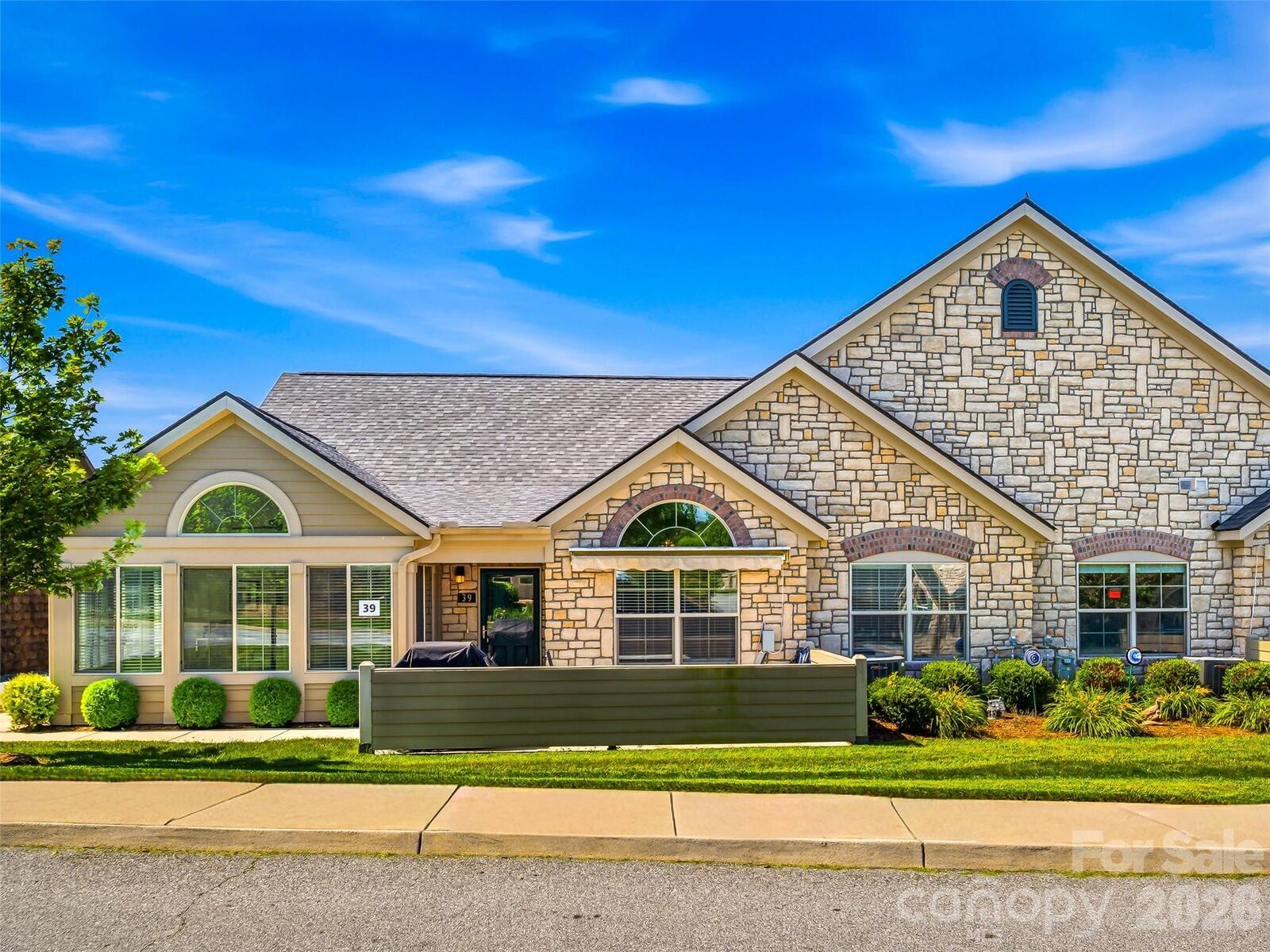 Property Photo:  39 Braeburn Way  NC 28731 