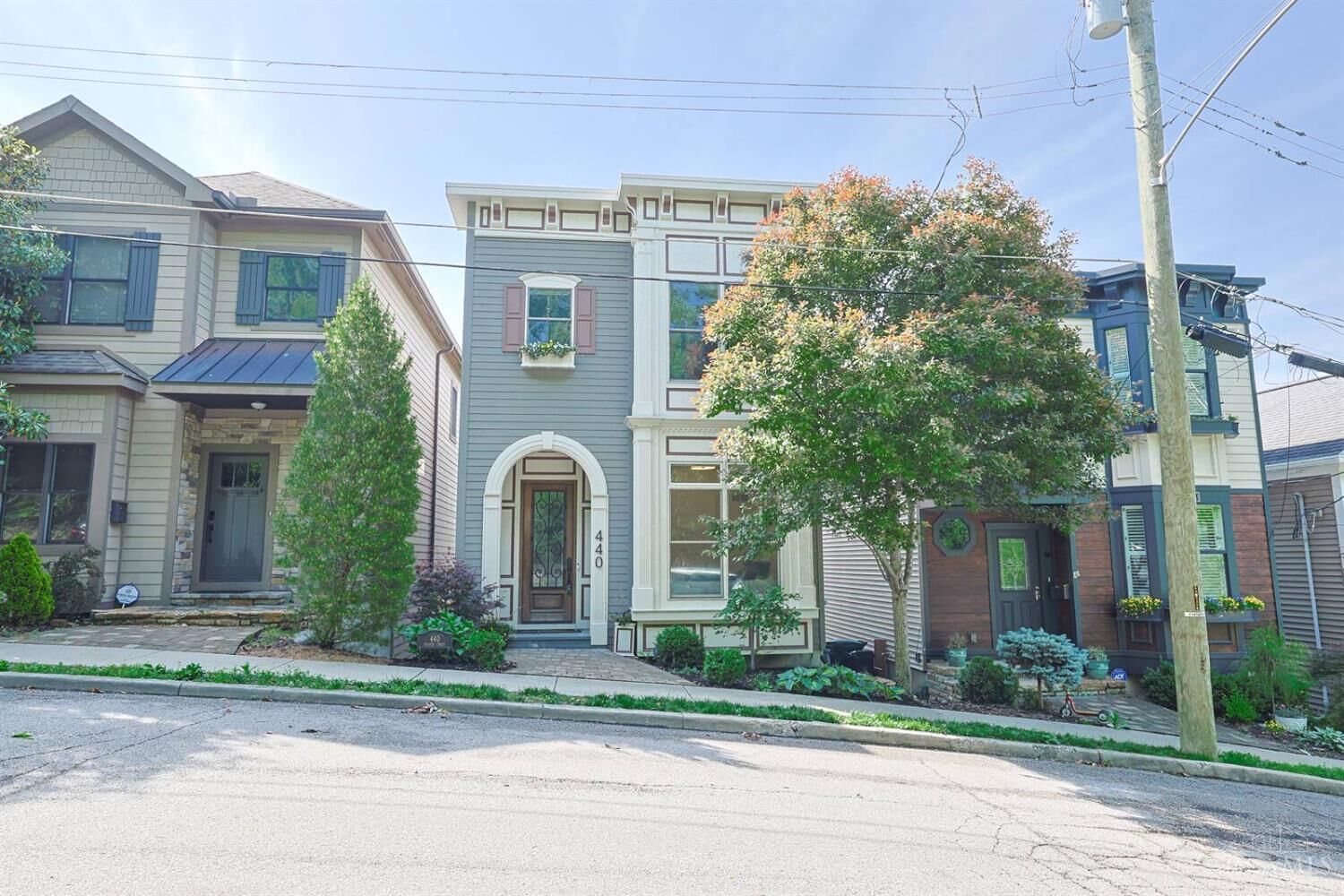 Property Photo: 440 Strafer Street OH 45226