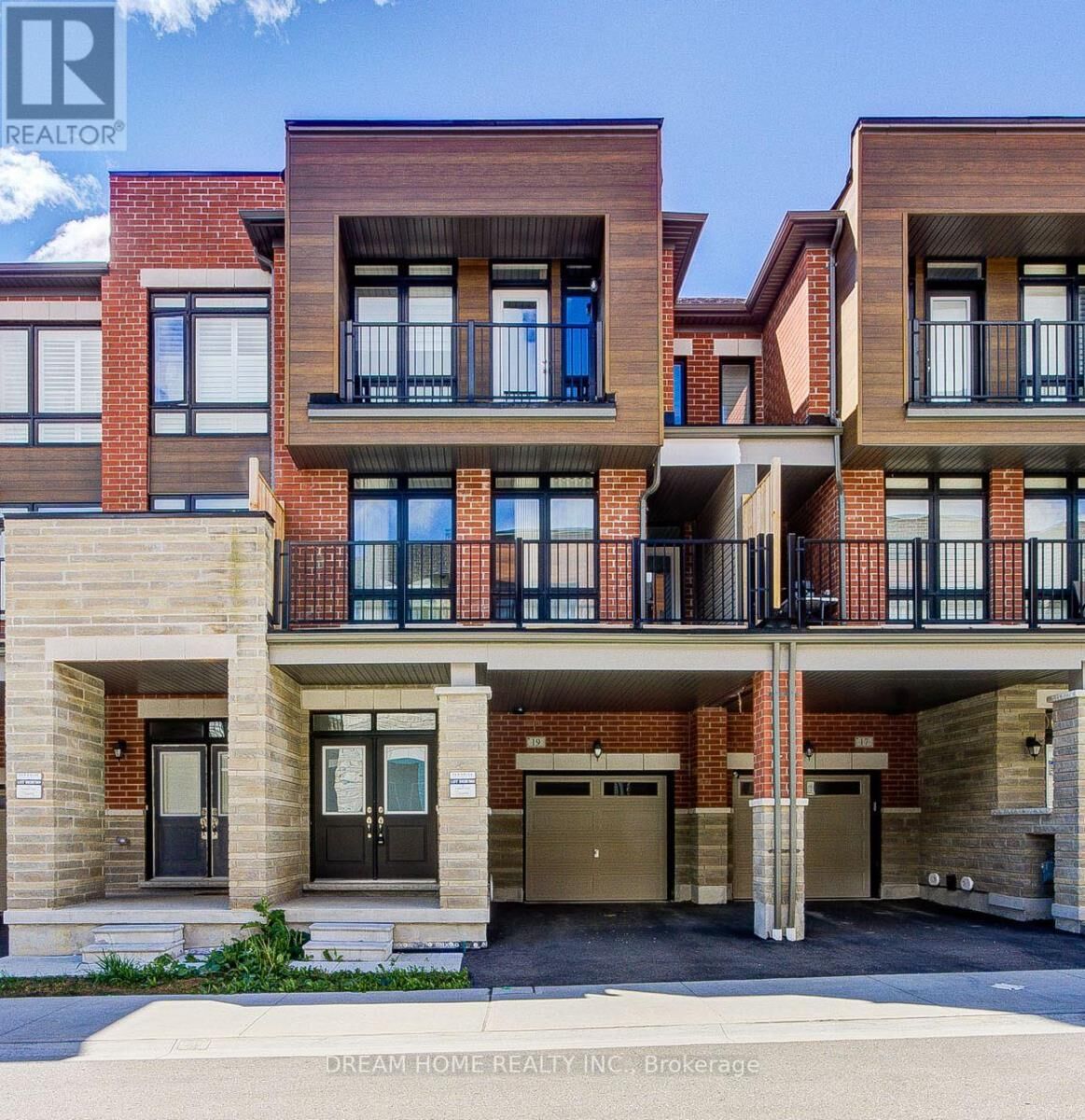 Property Photo:  19 Coppini Lane  ON L1S 7S9 