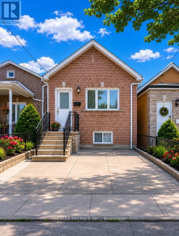 Property Photo:  11 Seneca Avenue Lower  ON M6N 2G7 