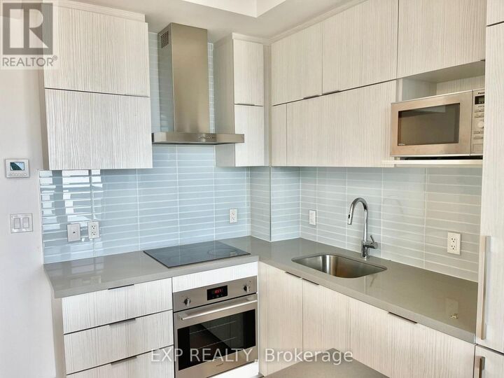 Property Photo:  10 Rouge Valley Drive West 1004  ON L6G 0G9 