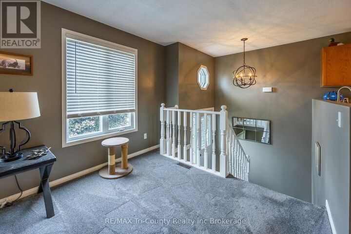 Property Photo: 23 Magnolia Drive ON N4G 5N9