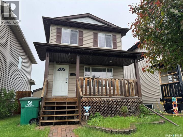 Property Photo: 122 Keedwell Street SK S7W 1B4
