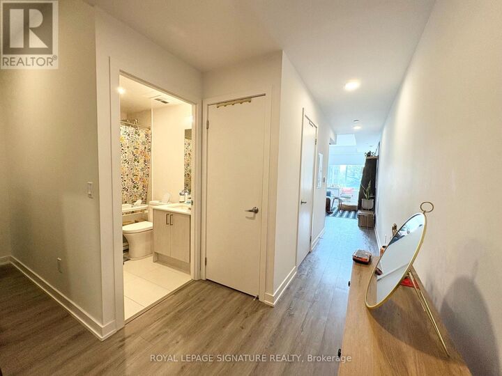 Property Photo:  1 Cardiff Road 605  ON M4P 0G2 