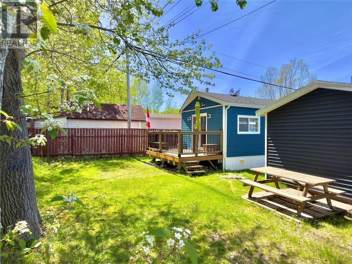 Property Photo: 6 Jacqueline Avenue NL A5A 1J2