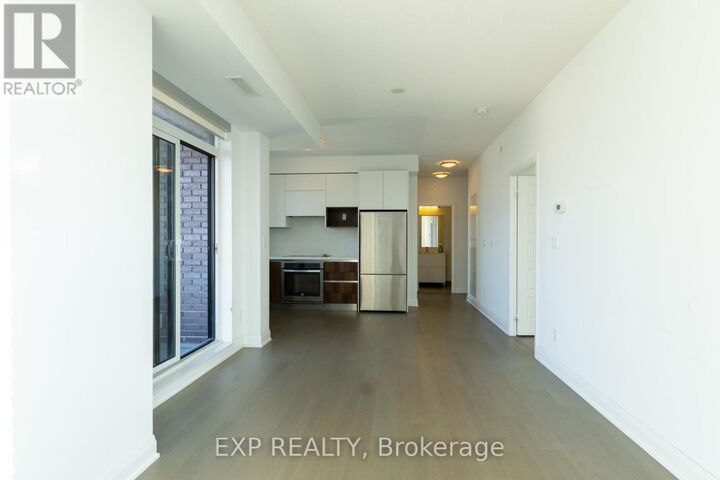 Property Photo:  15 Water Walk Drive 1610  ON L6G 0G2 