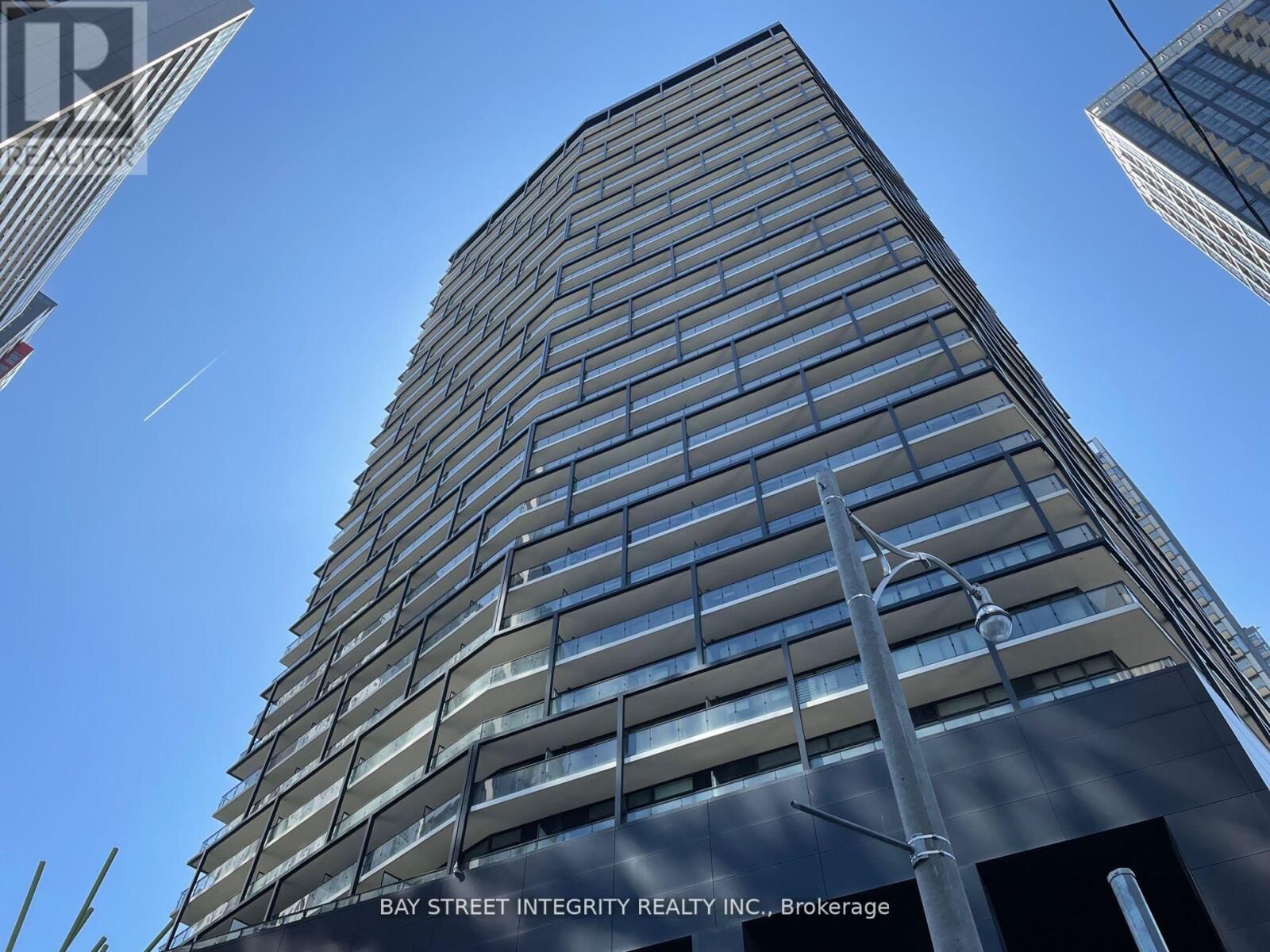 Property Photo:  125 Peter Street 2109  ON M5V 0M2 