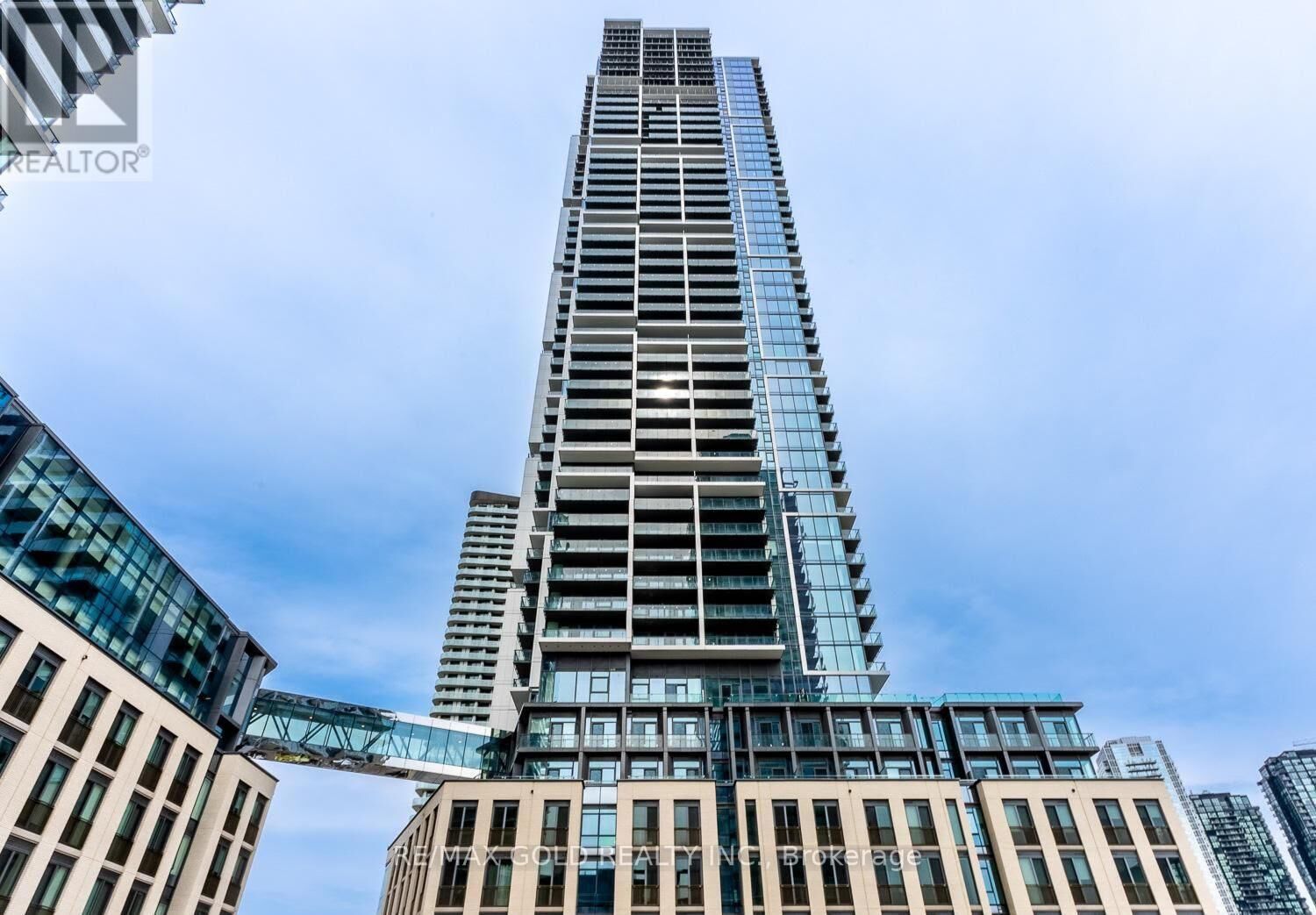 Property Photo:  7890 Jane Street 3606  ON L4K 0L1 