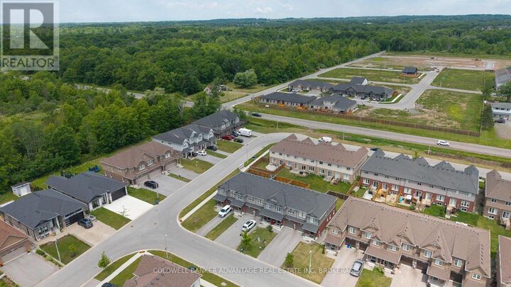 Property Photo: 218 Heron Street ON L3C 0G7