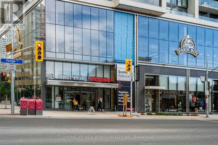 Property Photo:  8 Hillsdale Avenue 1037  ON M4S 0B2 