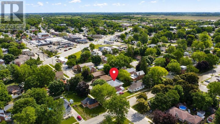 Property Photo:  152 Ellen Street  ON N0P 1A0 