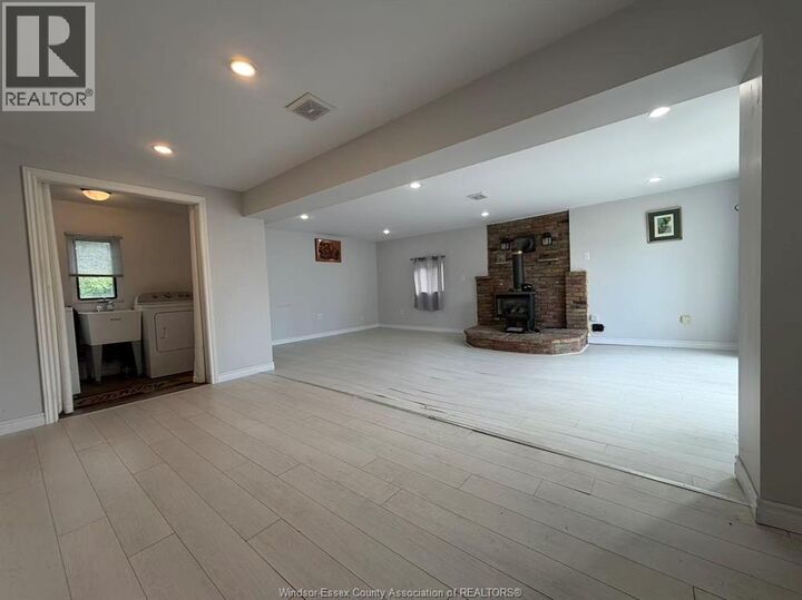 Property Photo:  307 Sacred Heart Drive  ON N9J 1T1 
