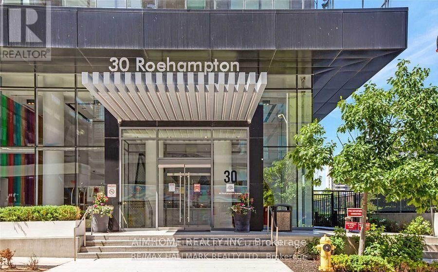 Property Photo: 30 Roehampton Avenue 2101 ON M4P 1R2