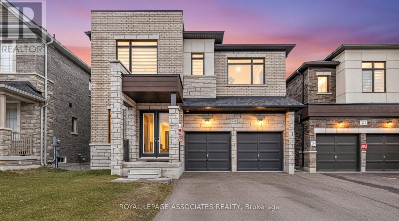 Property Photo:  2215 Beckman Crescent Upper  ON L1L 0W8 
