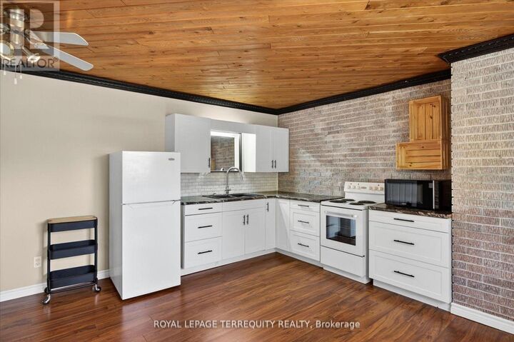 Property Photo:  12 Concession Street A  ON K0L 1Z0 