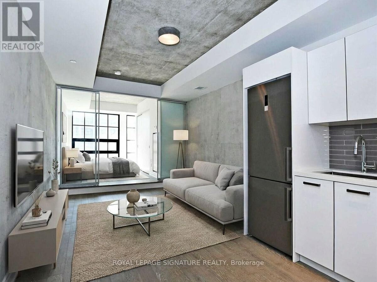 Property Photo: 608 Richmond Street West 514 ON M5V 1Y9