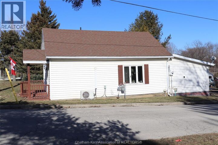 Property Photo:  388 Talbot Street West  ON N0P 1A0 