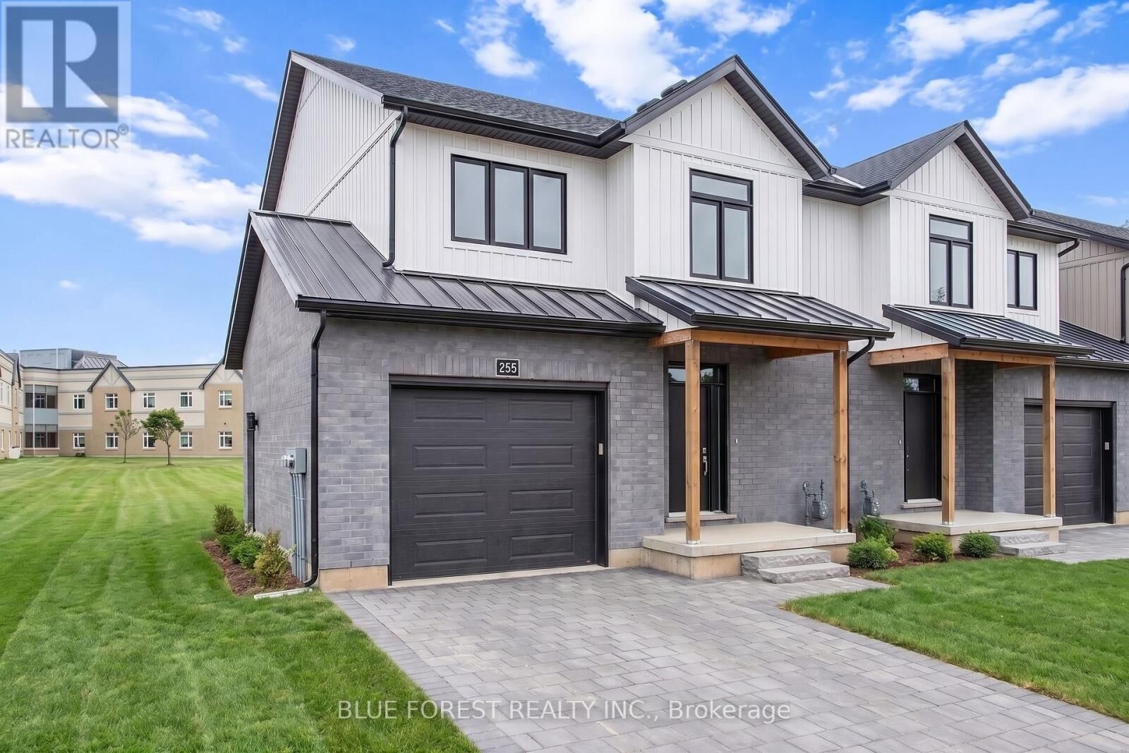 Property Photo: 255 McTavish Street ON N7G 3K5