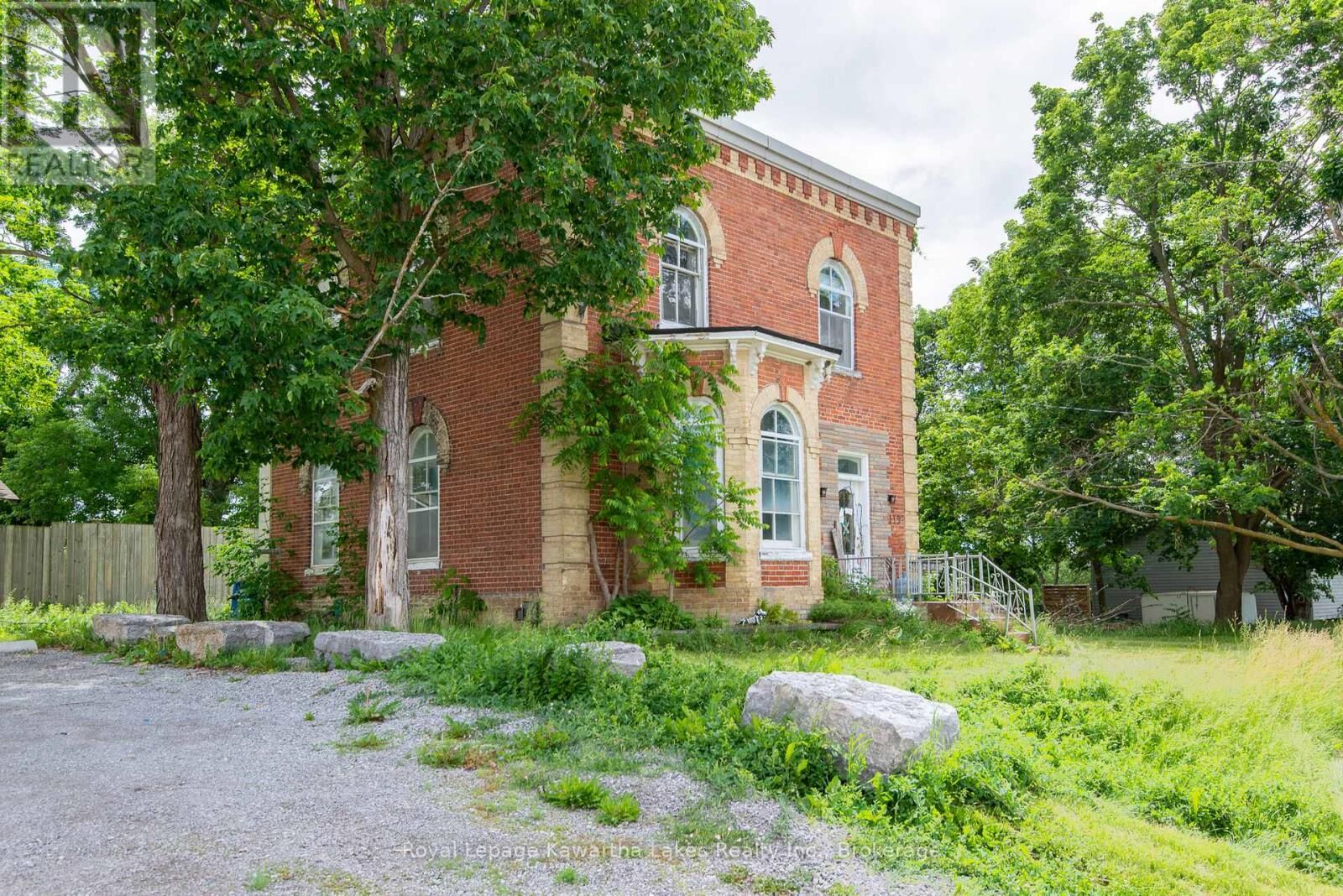 Property Photo:  119 Agnes Street  ON K0M 2T0 
