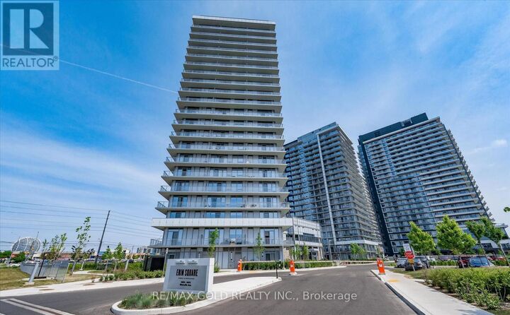 Property Photo: 4675 Metcalfe Avenue 1905 ON L5M 0Z7