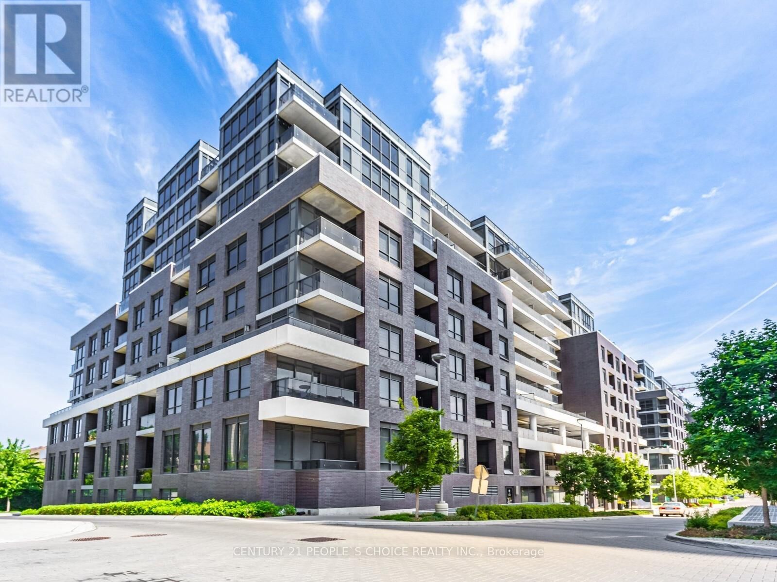 Property Photo:  26 Gibbs Road 531  ON M9B 0E3 