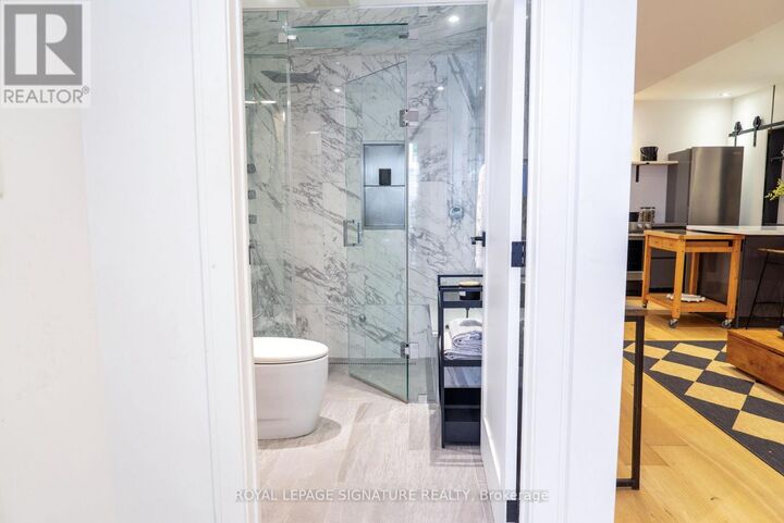 Property Photo:  10 Wilfrid Avenue Lower  ON M4S 2H9 