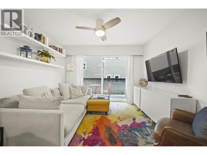 Property Photo: 2033 West 7th Avenue 200 BC V6J 1T3