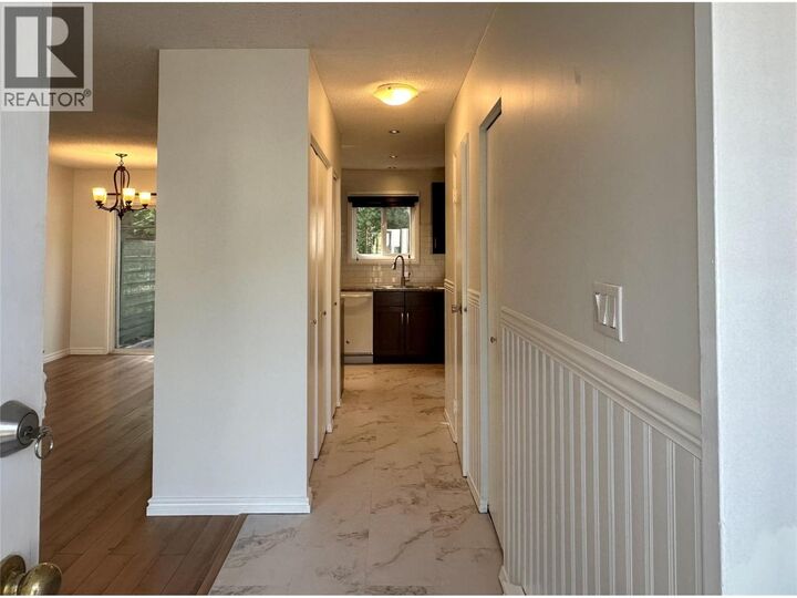 Property Photo: 2310 36 Street 14 BC V1T 6W2