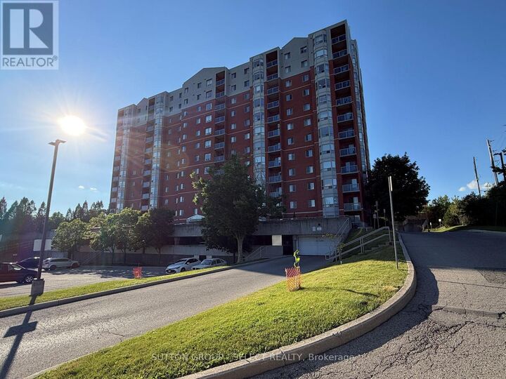 Property Photo:  30 Chapman Court 407  ON N6G 4Y4 