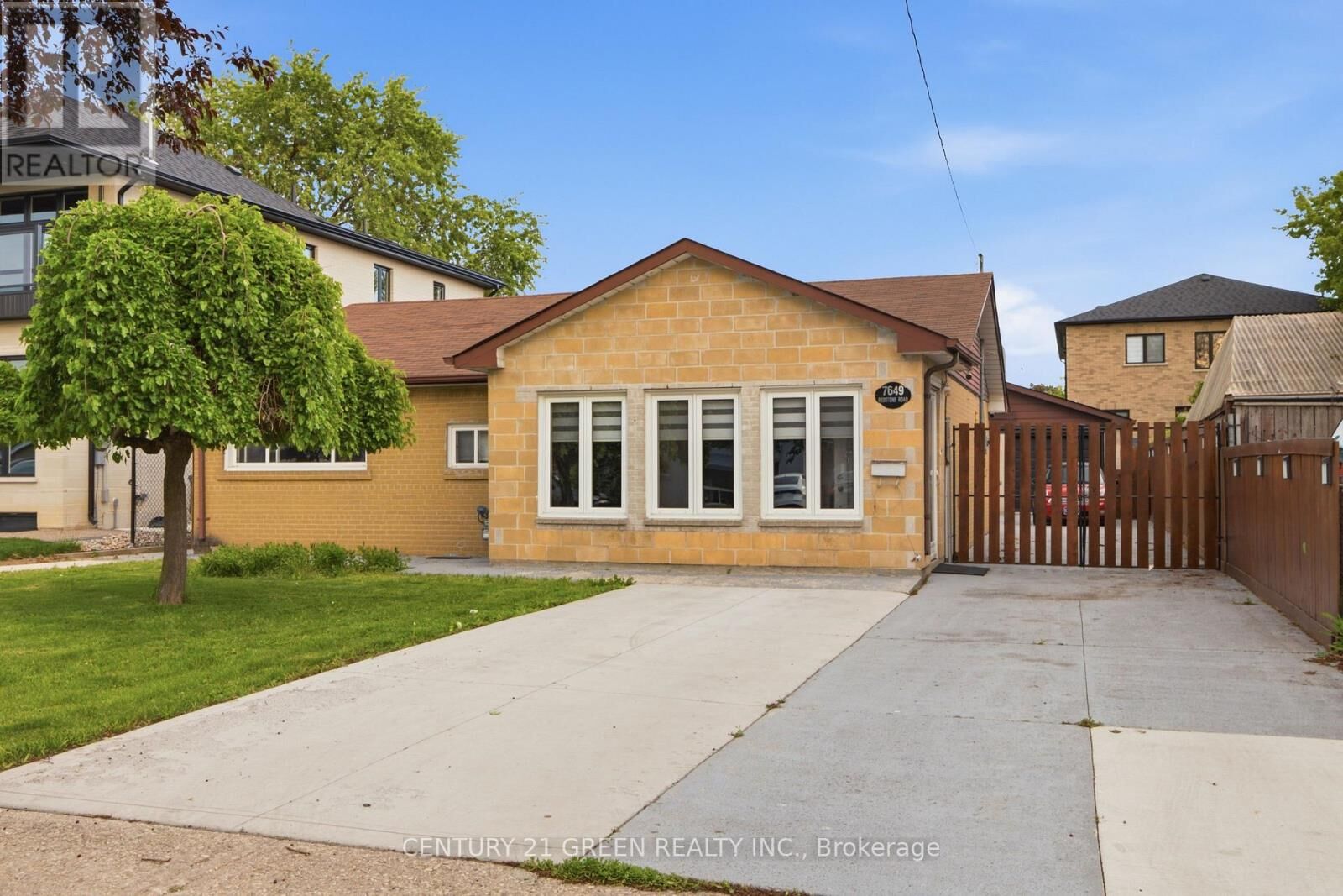 Property Photo: 7649 Redstone Road ON L4T 2B7