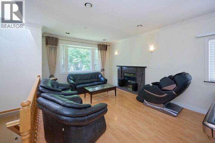 Property Photo:  2326 Charles Street  BC V5L 2V5 