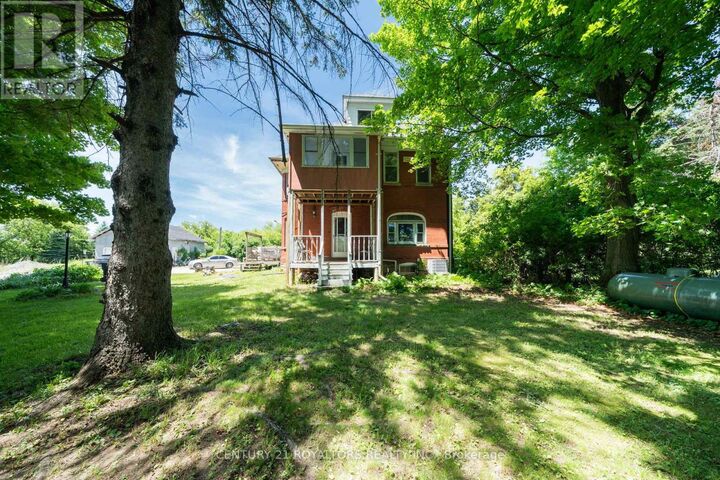Property Photo:  5112 King Street  ON L7C 0R8 