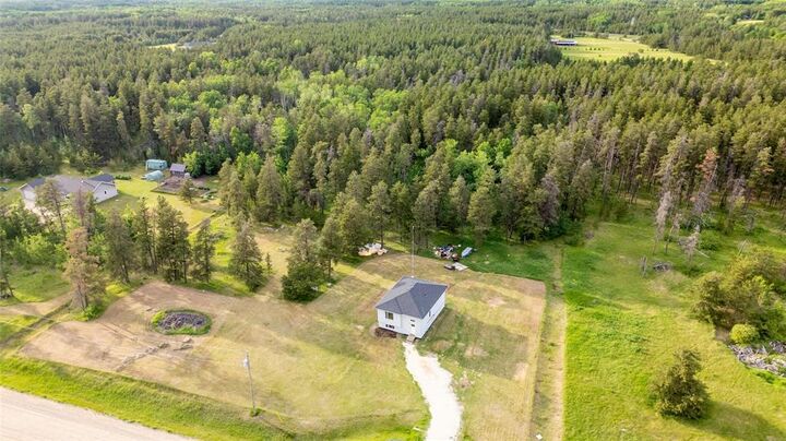 Property Photo:  33 Sentier Deer Trail  MB R0A 0Z0 