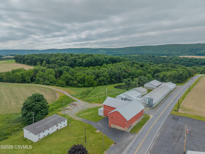 Property Photo:  990 Vista Road  PA 17964 