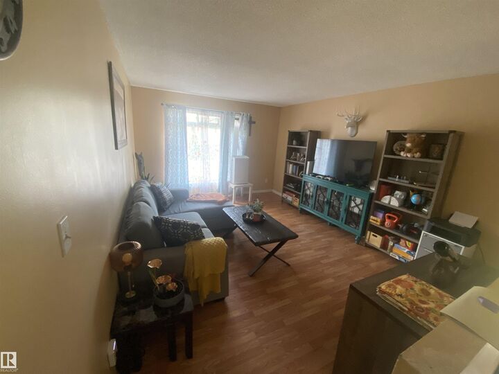 Property Photo:  5713 44A Street  AB T9C 1E4 