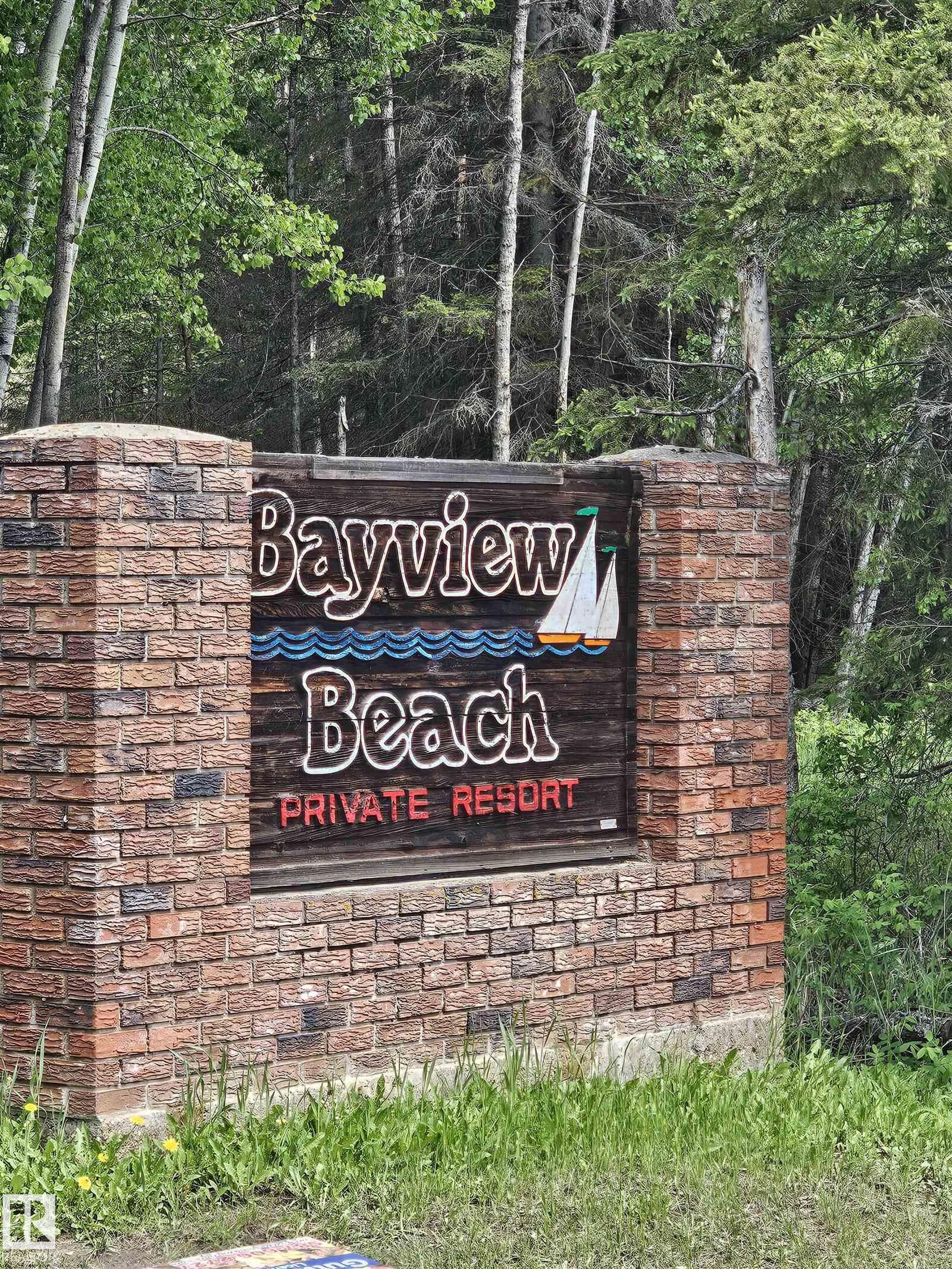 Property Photo:  201 15538 Old Trail  AB T0A 2C0 