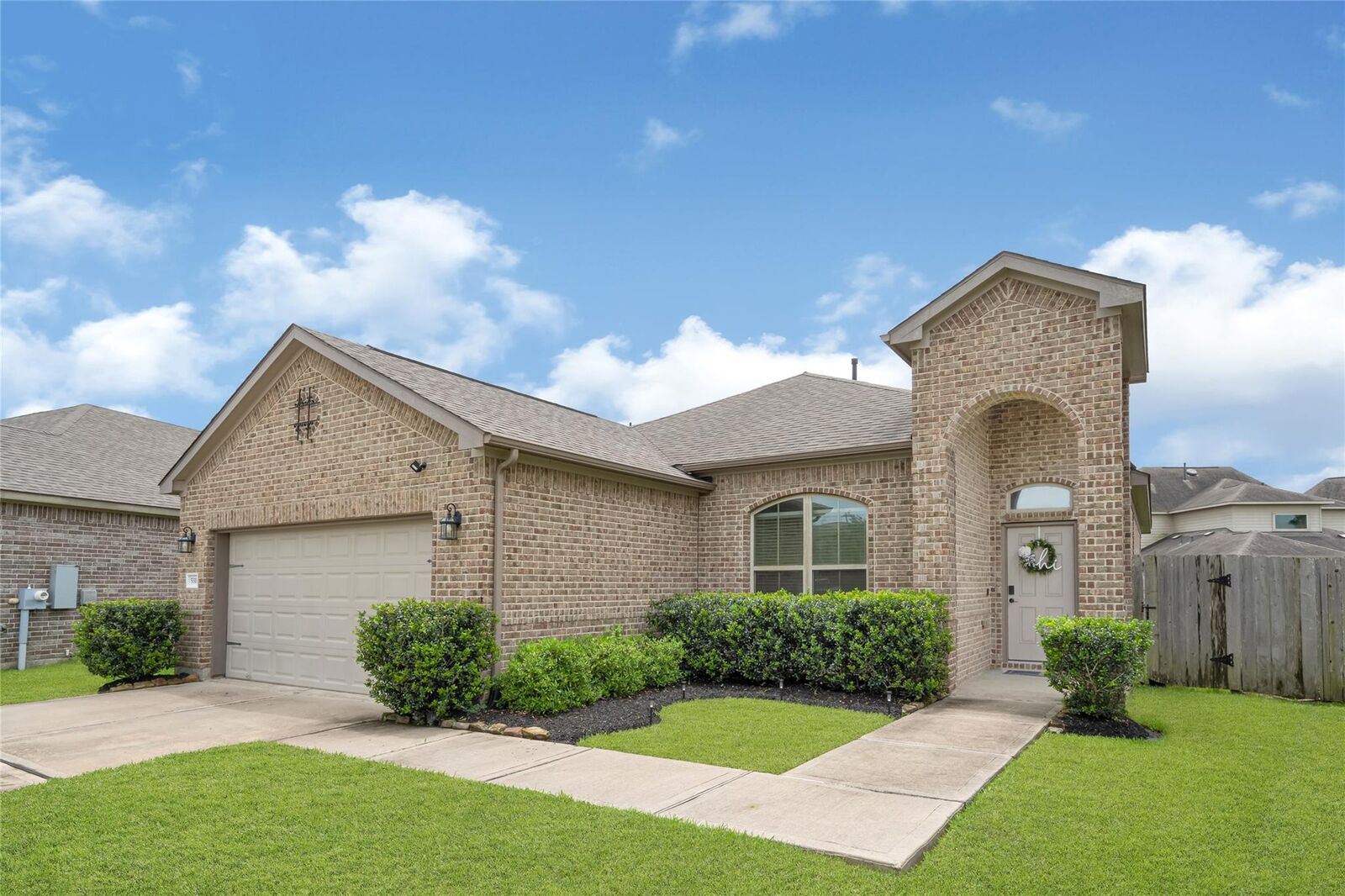 Property Photo:  5318 Abbeville Court  TX 77539 