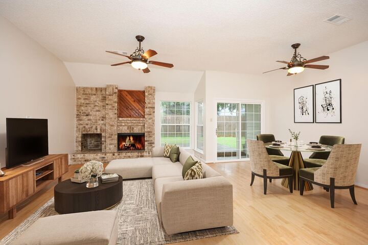 Property Photo: 11947 Paddock Way TX 77065