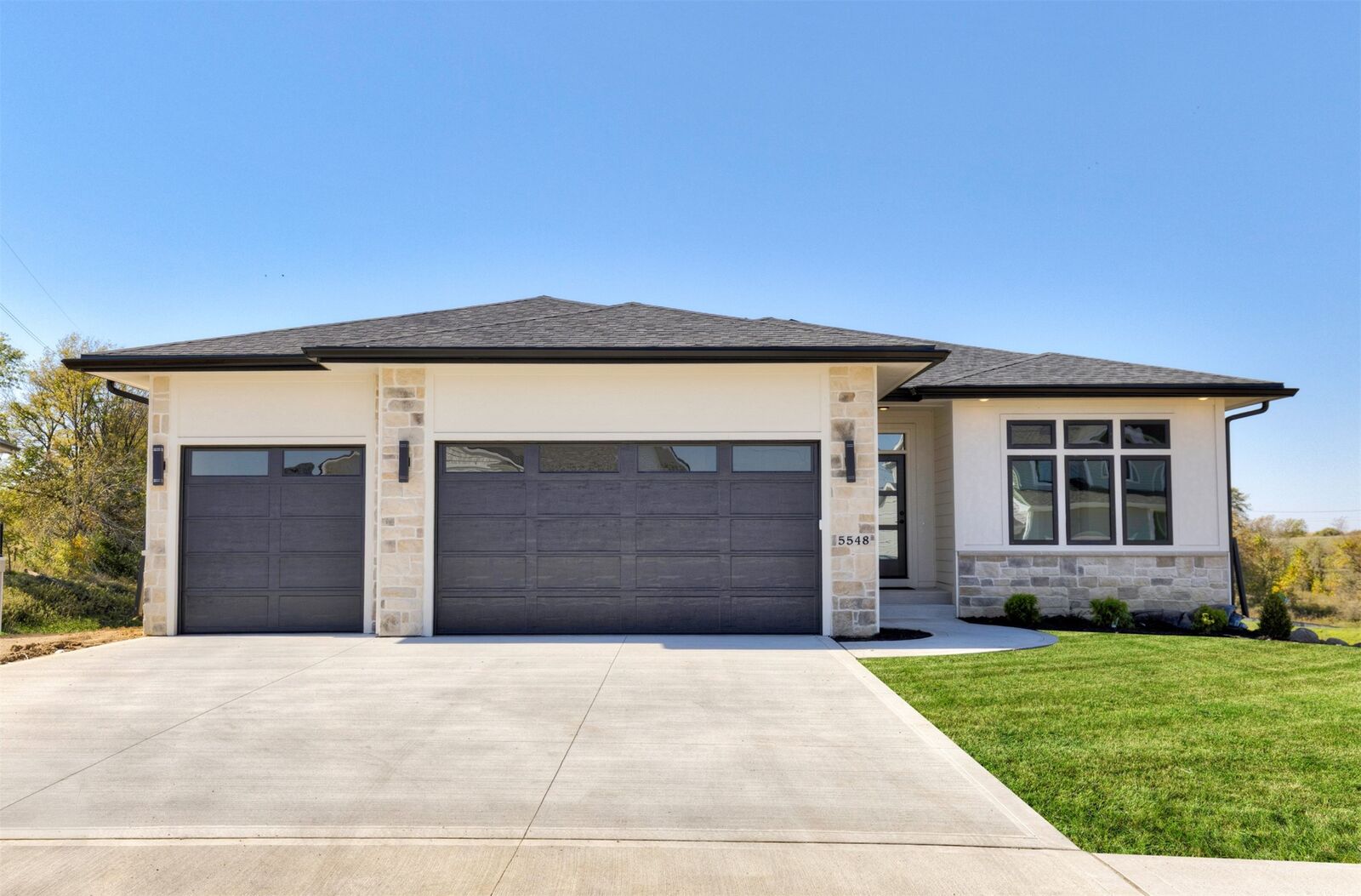 Property Photo: 5548 167th Street IA 50323