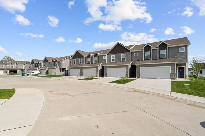 Property Photo: 1235 NW 33rd Lane IA 50023